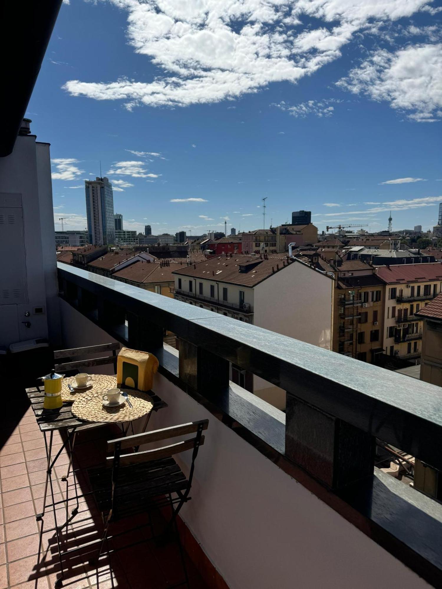 Appartamento Isola- Attico Con Balcone Mailand Exterior foto